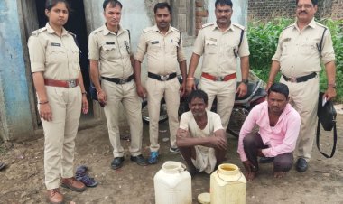 आबकारी विभाग ने अवैध शराब बेचने वालों पर कार्रवाई की,  जिले के सैलाना और आलोट में अवैध शराब पकड़ी