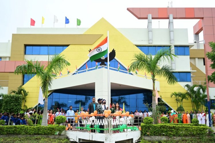 हिमालय इंटरनेशनल स्कूल में आजादी का अमृत महोत्सव धूमधाम से मनाया