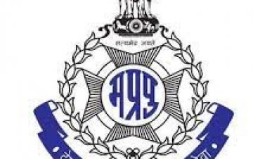 धामनोद में चल रही थी सट्टा टेबल, सैलाना पुलिस ने पकड़ी, पांच सटोरिये गिरफ्तार, तीन फरार