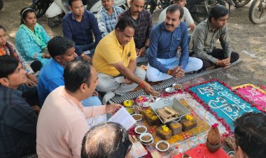 शासन को सद्बुद्धि देने पटवारियो ने किया यज्ञ