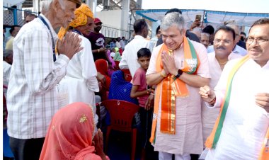 मुख्यमंत्री तीर्थ दर्शन योजना के तहत रतलाम से 220 यात्री जगन्नाथ पुरी के लिए रवाना हुए