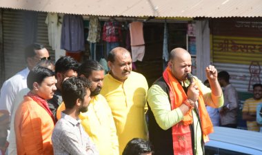 जीवनसिंह की नामांकन रैली में युवाओं की भारी भीड़ ने दोनों दलों के चुनावी गणित को बिगाड़ा, तेज हुआ मंथन