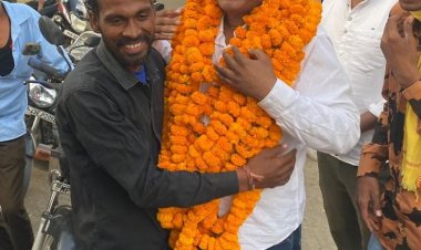 अभय ओहरी का धुआंधार जनसंपर्क, पहली बार प्रत्याशी का चौपाल बैठकों में जनता से हो रहा सरल संवाद