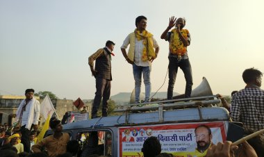 मालिक का बंदा कमलेश्वर बड़ा रहा विरोधियों की मुसीबतें , जनसंपर्क में लोगो की भीड़ ने माहौल  बदला