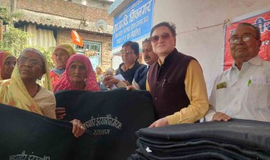 बढ़ती सर्दी के बीच महावीर इंटरकांटिनेंटल ने बांटे स्वेटर व कंबल