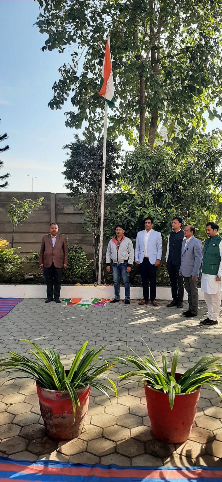 आयुष ग्राम में उत्साह से मनाया गया गणतंत्र दिवस