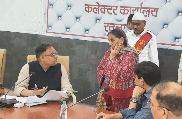 कलेक्टर बोले...जिले के सभी एसडीएम सुन लें, राजस्व शिकायतों में टालने वाला अंदाज ना रखे -जिला स्तरीय जनसुनवाई में आई समस्याओं के निराकरण को लेकर भी दिए निर्देश