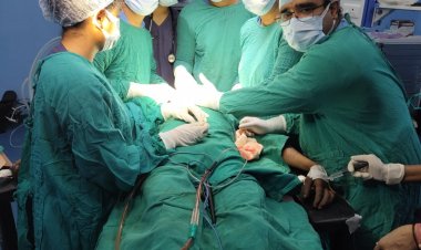 मेडिकल कॉलेज में डॉक्टर्स ने पहली बार जोड़ी श्वास नली