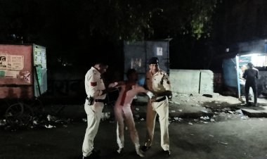 शहर में खुलेआम शराब पीने वालों पर पुलिस ने शुरू की घरपकड़ कवर स्टोरी की खबर का हुआ असर