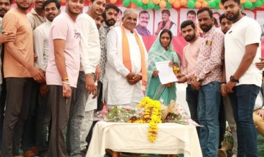 नामली में ट्रेनों के ठहराव एवं क्रिकेट स्टेडियम के लिए सांसद को दिया ज्ञापन