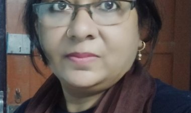 चमड़ी हमारी जाए,पर दमड़ी उनकी ना जाये "  (व्यंग्य कविता)