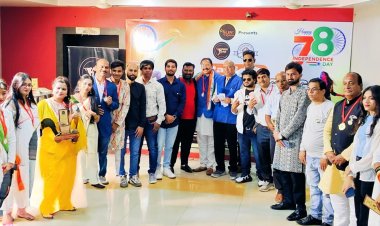 रतलाम:टैलेंट ऑफ रतलाम ने स्वतंत्रता दिवस पर एक शाम देश के नाम कार्यक्रम आयोजित किया, बच्चो से लेकर बड़ों ने दिखाई डांस और सिंगिंग में प्रतिभा