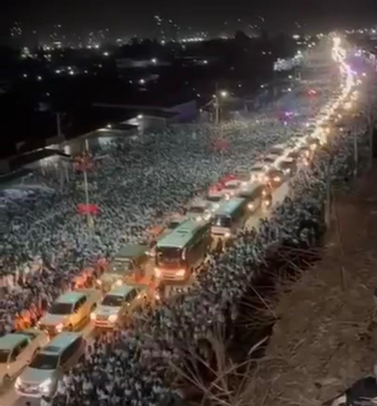 रामगिरी महाराज के बयान के खिलाफ मुंबई में AIMIM की रेली, सड़को पर उतरे लाखो युवा, पूर्व सांसद इम्तियाज जलील के नेतृत्व में उमड़ा हुजूम