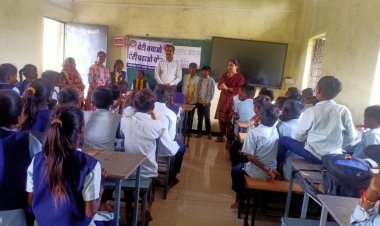 रतलाम: बेटी बचाओ - बेटी पढ़ाओ के तहत स्कूली बालिकाओं को गुड टच बेड टच की जानकारी दी