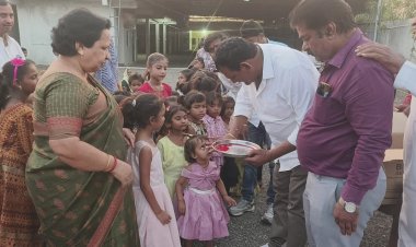 कांग्रेस ने किया कन्या पूजन