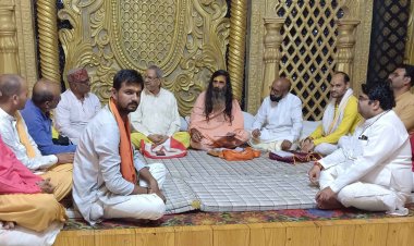 1 नवंबर को दीपावली मनाने पर बनी सहमति -रतलाम में ज्योतिष विद्वानों की बैठक में बनी सहमति, राजस्थान- गुजरात सहित देशभर के कई विद्वानों से फोन पर चर्चा के बाद निर्णय