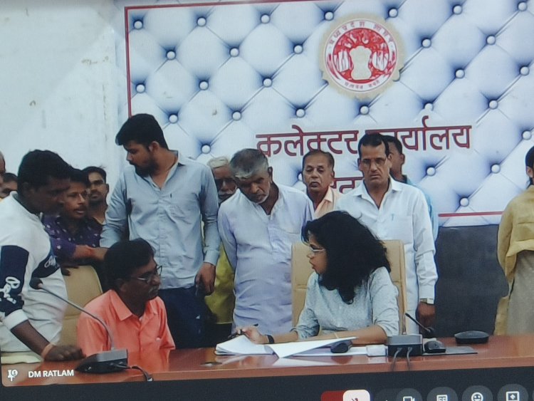 ग्राम पंचायत में हुए भ्रष्टाचार की शिकायत हुई जनसुनवाई में, अधिकारियो ने दिया जांच का आश्वासन