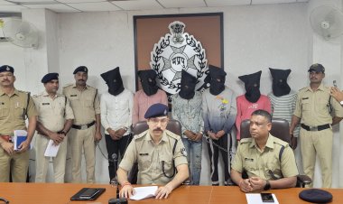 उज्जैन के युवक की हत्या के सभी आरोपी गिरफ्तार -विशेष अभियान चलाकर पुलिस ने इस गुत्थी को सुलझाया, १०० से ज्यादा कैमरे चेक किए और सैकड़ों मोबाईल लोकेशन को टे्रस कर खोला हत्या का राज