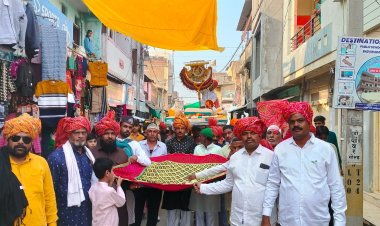 बाबा फरीद की दरगाह पर 781 वे  उर्स  में उमड़ें जायरीन , की अमन की दुआ दूर दूर से आए श्रद्धालु, चढ़ाई चादर, हिंदू मुस्लिम दिखे साथ 