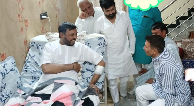 भरावा का स्वास्थ हाल जानने नामली पहुंचे पटवारी