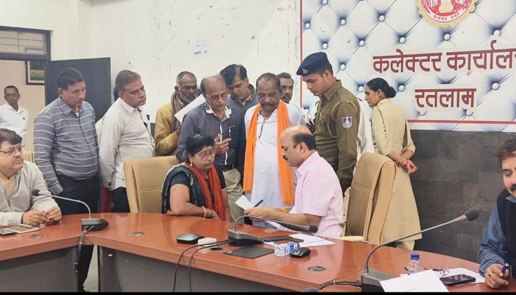 शिवगढ़ में पशु हाट बाजार की जमीन पर कब्जे की शिकायत, जनसुनवाई में दिया आवेदन