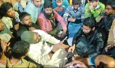 आखिर मुस्लिमों से इतनी नफरत क्यों!, मासूम बच्चे भी गंदी सोच का शिकार बन रहे ! तीन छोटे बच्चों को थप्पड़ और चप्पल से मारपीट करते हुए जबरन जय श्री राम बुलवाते युवा का वीडियो हुआ वायरल, fir दर्ज, जांच शुरू