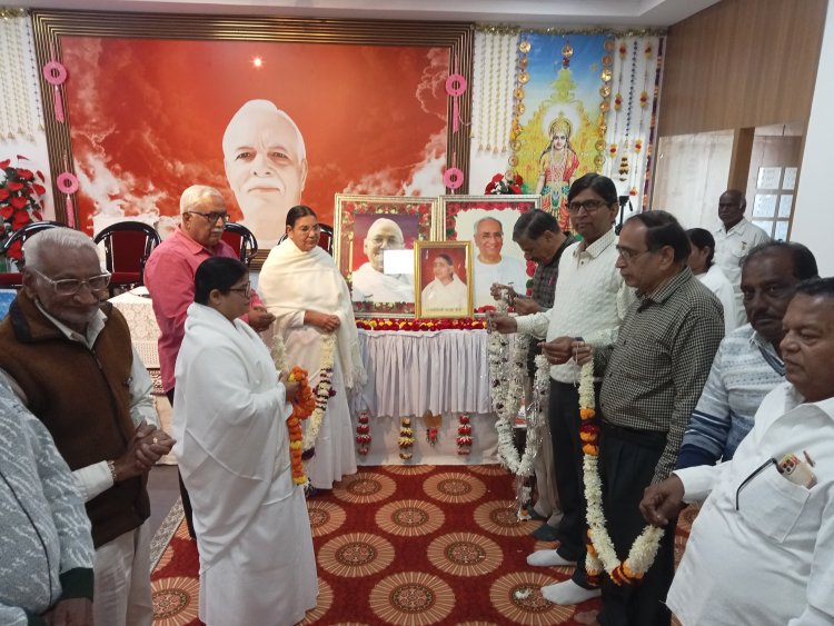 अनुभूति सभागृह में दी श्रद्धांजलि