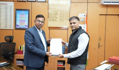 रतलाम रेलमंडल के नए डीआरएम अश्वनी कुमार ने पद किया गृहण, रेल यात्रियों की सुरक्षा रहेगी प्राथमिकता