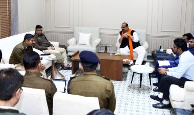 ग्लोबल इन्वेस्टर्स समिट के आयोजन की तैयारियों के संबंध में प्रभारी मंत्री चेतन्य काश्यप ने की बैठक स्वच्छता, सौंदर्यीकरण, पार्किंग एवं यातायात व्यवस्था हेतु दिए निर्देश