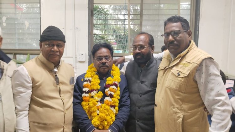 एससी-एसटी एसोसिएशन रतलाम मंडल का रायकवार नेअध्यक्ष का पदभार ग्रहण किया