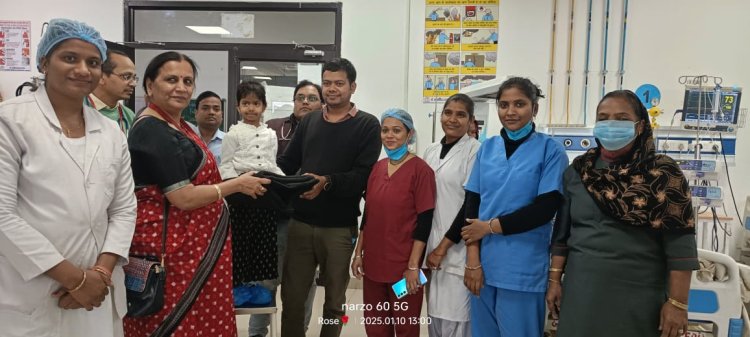 बेटी के जन्मदिन पर बांटे मरीजों को कंबल, डीन डॉ. मुथा ने कहा यह कार्यक्रम हमें दूसरों की सेवा करने और उनकी मदद करने का देते हैं अवसर