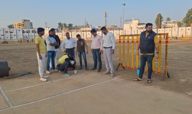 रतलाम ट्राफी रात्रिकालीन टेनिस बाल क्रिकेट टूर्नामेंट आज से, महापौर परिषद और पत्रकार इलेवन के बीच आज होगा पहला मैत्री मैच, 15 फरवरी तक होंगे मैच फाईनल जीतने वाली टीम को मिलेगा  1 लाख का पुरस्कार, 32 टीमें खेलेगी मुकाबला