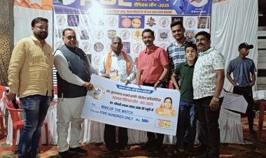 रतलाम चैंपियन लीग में हो रही रनों की बौछार, अब तक 13 मैच में  2200 रन  बने, भारत की जीत का भी जश्न मना