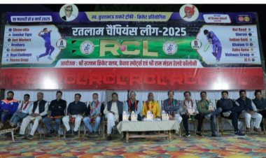 रतलाम चैंपियन लीग में आज से सेमीफाइनल मुकाबले -कल फाइनेंस सर्कल ने ब्रदर्स यूनाइटेड को 10 विकेट से मैच हराया