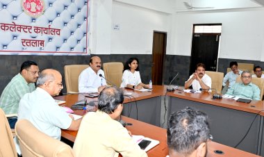 स्कूलों के लिए जारी आदेश का शिक्षा विभाग सख्ती से पालन कराए, समय सीमा पत्रों की समीक्षा बैठक में कलेक्टर श्री बाथम ने दिए निर्देश