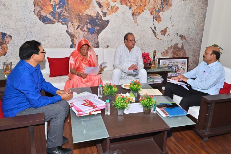 जिले की 1553 लोकेशंस पर बढेगी जमीनों की गाइड लाइन, 368 लोकेशन पर 1 से 10 प्रतिशत, 732 लोकेशंस पर 11 से 20 एवं 287 लोकेशंस पर 21 से 30 प्रतिशत वृद्धि प्रस्तावित हुई, विधायक पाण्डेय की मौजूदगी में हुई मूल्यांकन समिति की बैठक