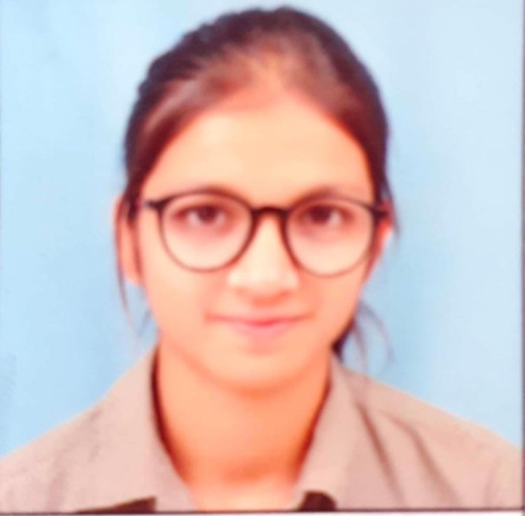 योगीन्द्र सागर कॉलेज की बी.बी.ए छात्रा को यूनिवर्सिटी का गोल्ड मेडल मिला, महाविद्यालय के साथ-साथ रतलाम को भी मिली उपलब्धि