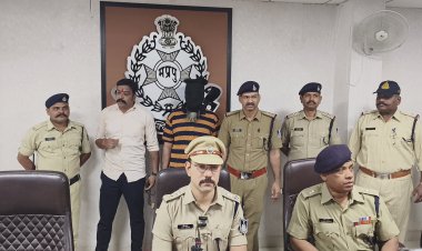 पुलिस को शंका...आतंकी फिरोज रतलाम में भी कर सकता था बडी वारदात -जयपुर ब्लास्त की साजिश में शामिल आतंकी ईद मनाने रतलाम आया और पुलिस ने दबोच लिया, एनआईए ने इस पर रखा थाा ५ लाख का ईनाम