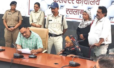 कपिलधारा का लाभ नही मिला, पीएम आवास की किश्ते नही मिल रही -जनसुनवाई में अलग-अलग परेशानिया लेकर पहुंचे आवेदक, अधिकारियों ने सुनवाई के साथ निराकरण का आश्वासन दिया