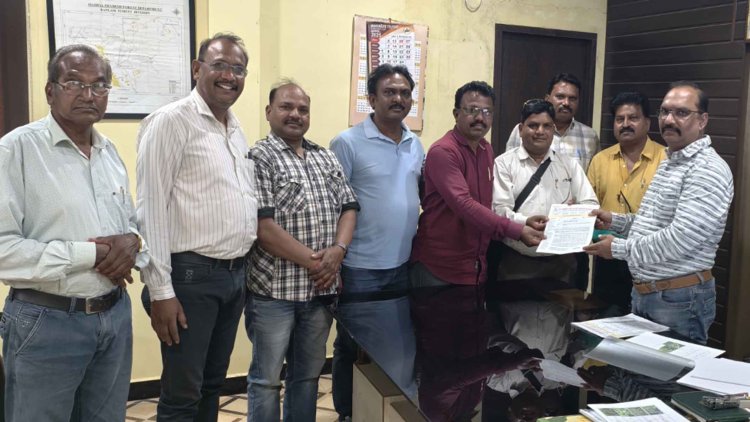 विभिन्न समस्याओं को लेकर अजाक्स ने वन मंडल अधिकारी को दिया ज्ञापन