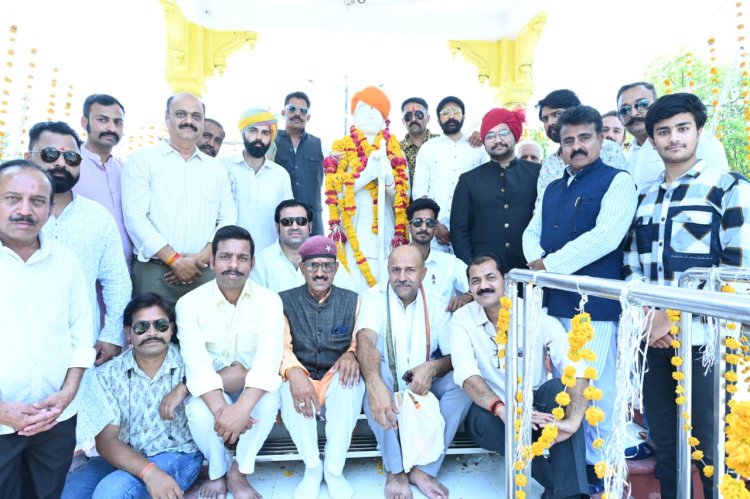 बलिदान दिवस किया महाराजा रतनसिंह को नमन, महाराजा रतनसिंह की प्रतिमा पर माल्यार्पण