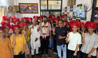 अभ्यास करियर इंस्टीट्यूट ने फिर गाड़े सफलता के झंडे, बनेंगे कई बच्चे डॅाक्टर -शानदार सफलता पर विजय जुलूस निकाला, चयनित विद्यार्थियों का साफा पहनाकर सम्मान किया गया, उत्साह में अभिभावक भी झूमे