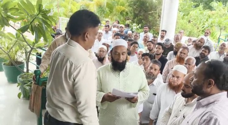 रहमानी वेलफेयर सोसायटी की कॉलोनी भूमि पर फिर से कब्जा करने की हुई कोशिश, बाउंड्रीवाल तोड़ने हुए सीसीटीवी में कैद हुए आरोपी, पिछली पुलिस को शिकायत करने के बाद भी नहीं हुई थी सख्त कार्रवाई,  संस्था ने राज्यपाल एवं मुख्यमंत्री के नाम  सौंपा ज्ञापन