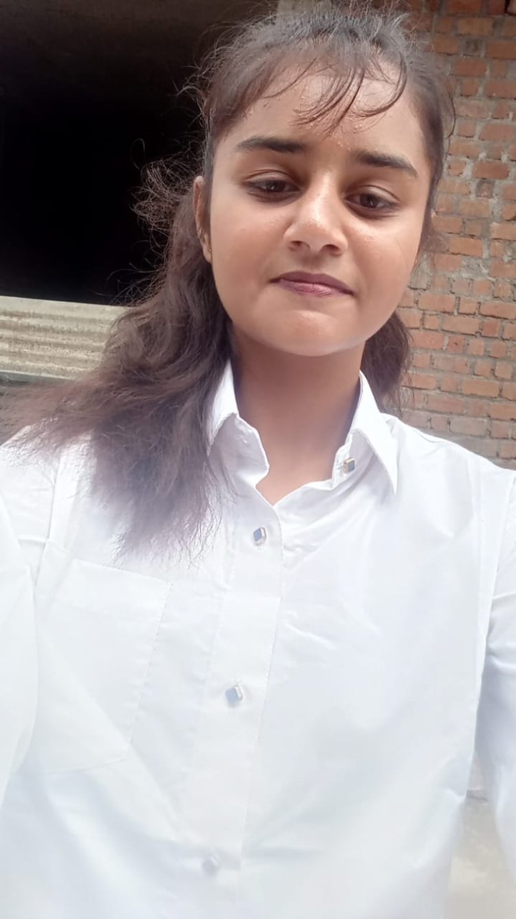 12वीं में कम नंबर आने से परेशान थी छात्रा, जहर खाकर जान दी