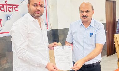 सैलाना में शीघ्र होगी महिला चिकित्सक की नियुक्ति : कलेक्टर ने किया सैलाना नगर परिषद अध्यक्ष को आश्वस्त