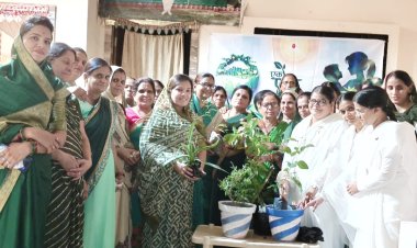 एक पेड़ माँ के नाम कार्यक्रम संपन्न, सामूहिक वृक्षारोपण कर दिया पर्यावरण संरक्षण का संदेश