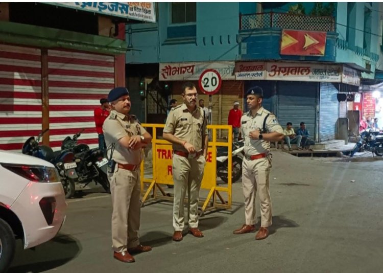 रात में पुलिस की चैकिंग चेक करने निकले कप्तान, कितनी मुस्तैदी से काम कर रहे पुलिस वाले यह ग्राउंड पर देखा, त्यौहारों के मद्देनजर पूरे जिले में चलता रहेगा चैकिंग अभियान