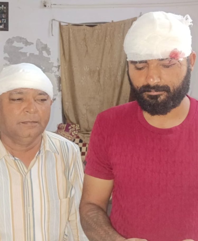 उधारी के रूपये मांगना युवक को पड़ा भरी : आधी रात को घर जा कर किया हमला : युवक और उसके माता पिता घायल : नेताओं ने भी दर्ज करवाया प्रकरण : युवक ने माफी मांगने बुलाया था घर