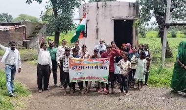 हर घर तिरंगा अभियान अंतर्गत पीएचई विभाग द्वारा ग्राम स्तर पर दिया जा रहा है स्वच्छता का संदेश