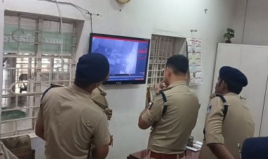 डाक  घर में  7 लाख की चोरी, रात में चोरो ने बोला धावा, सीसीटीवी में कैद हुई वारदात, एसपी ने किया निरीक्षण